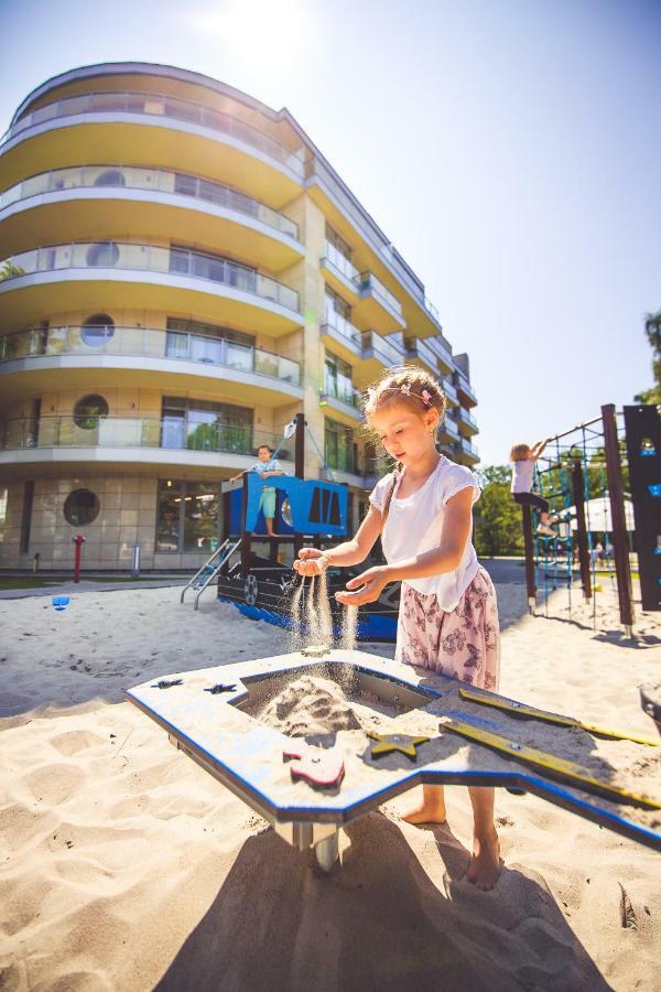 Diune Hotel By Zdrojowa Kolobřeh Exteriér fotografie Playground in the complex